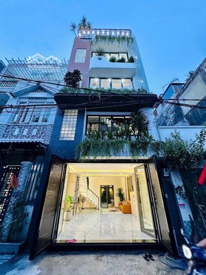 chính chủ! bán nhà đường số 40, phường tân phong, quận 7. giá 5tỷ260/ 5mx12,6m. khu nhiều tiện ích