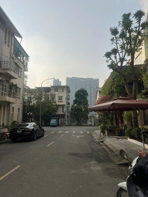 bán nhà khu đô thị chức năng tây mỗ 90m² 4 tầng mặt tiền 5m