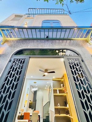 nhà đẹp ngô tất tố, full nội thất, 26 m2, 2 tầng, 2pn