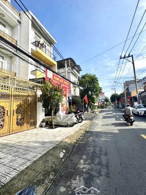 bán mặt tiền đường số 6, linh tây nhà + 6 phòng trọ ~ 115m2 dòng tiền 15triệu/tháng - giá 9.8 tỷ