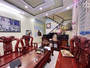 ngộp bank nhà 3t,120m2,hxh4,5m, 6.x tỷ. nguyễn văn tăng, quận 9