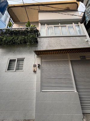 nhà sát kcx tân thuận - kế cầu tân thuận 1 - nhà mới vô sẵn nội thất huỳnh tấn phát quận 7