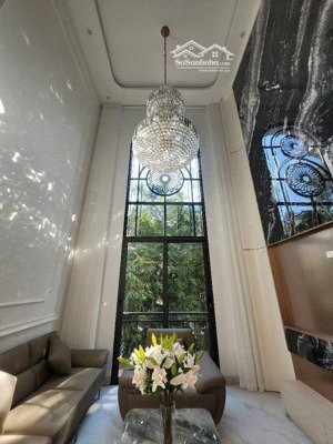 bán nhà nguyễn văn hưởng ,giang biên,long biên,dt55m.7 tầng thang máy.hơn 1x tỷ