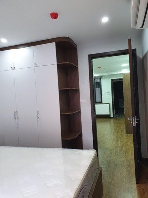 bán nhà mặt ngõ thông đường tứ liên, nghi tàm, tây hồ 65m2x5 tầng thang máy cực đẹp phố 15,5tỷ