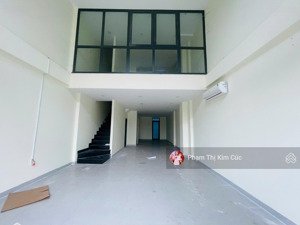 shophouse 4 tầng đường song hành giá 44 triệu (có thang máy). xd 1 trệt 1 lửng 3 lầu 350m2 sử dụng