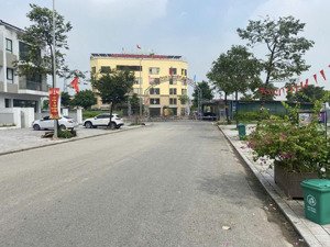 700 đất cụm công nghiệp đông la hoài đức giá 31 tr 500 /m