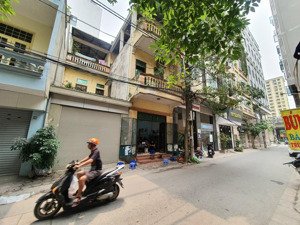 bán nhà ngõ 168 nguyễn xiển, dt 52m2 x 4t x mt 5m, giá 21.2 tỷ, ô tô tránh, kinh doanh.