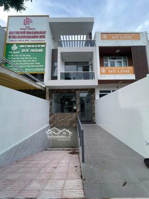 cho thuê nhà mặt tiền hoàng hoa thám sát bên hiệp thành iii