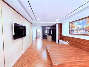 bán nhà phố trạm long biên 7 tầng, thang máy, ô tô tránh, ở kinh doanh.