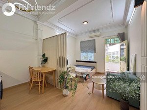 siêu phẩm tách bếp - nội thất mới, máy giặt riêng - có ban công, trực diện view landmark81 siêu đẹp