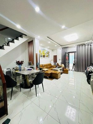 hiếm - căn góc 3 mặt tiền hxh siêu đẹp lê văn sỹ tân bình (5x16 5 tầng) - giá giảm mạnh còn 14.5 tỷ