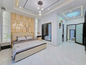 siêu phẩm 3 tầng bàu năng 1 gần lý thái tông, hoàng thị loan | có gara ô tô