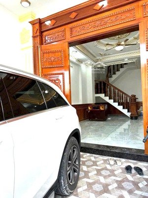 siêu phẩm ngay trường cao đẳng công thương, hẻm xe hơi 7 chỗ, 4 tầng btct, nhỉnh 7 tỷ