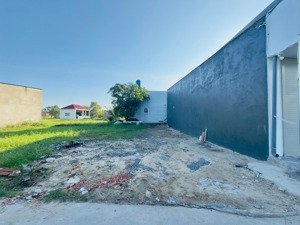 bán đất mặt tiền kinh doanh ấp 5 đức hoà đông, dân đông, sổ hồng, giá 950 triệu.