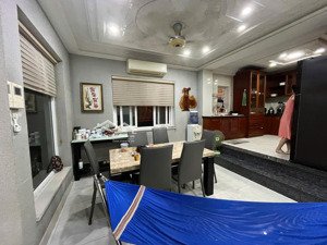 bán gấp trong tuần - bán nhà trường sa 154.8m² 4 tầng - giá 45 tỷ