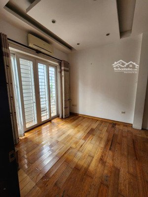 cho thuê nhà nguyên căn ngõ ô tô tránh - lâm hạ - bồ đề - hồng tiến