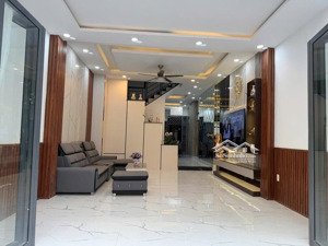 phú thuận - quận 7- căn góc - hẻm 4m - xe đỗ cách nhà 10m - nhà 4 tầng - hoàn công - giá 7,68 tỷ tl