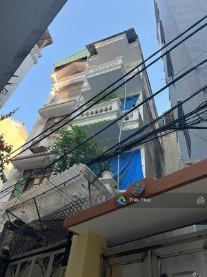 cần tiền bán nhà quận cầu giấy 40m²- 5 tầng - ngõ rộng gần phố, dân chí cao - giá chỉ 11,8 tỷ có tl