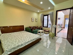 cho thuê căn hộ dịch vụ quận 7, phòng ban công, khu dân cư nam long yên tĩnh