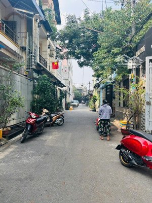 h7m nhựa đẹp cầu xéo nằm sát gò dầu 4.05x16 tdt 64.8m2 2 lầu st giá 8.7 tỷ