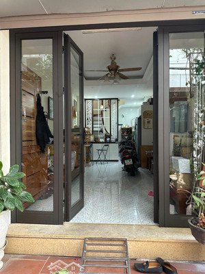 chỉ nhỉnh 6 tỷ nhà đẹp ngọc thụy, q. long biên sát khai sơn hill