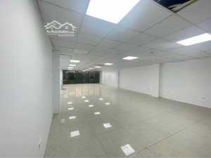 chính chủ cho thuê văn phòng tại phố nguyễn xiển, thanh xuân, 70m2 , giá 11 triệu, chia sẵn phòng