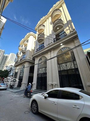 nhà 5 tầng có thang máy oto đỗ cửa hơn 8 tỷ phố thiên lôi - gần aone