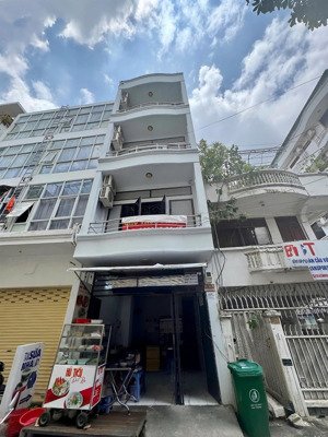 bán nhà riêng tại nguyễn gia trí, vip 76 m2, đang cho thuê 55tr/th