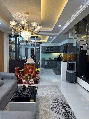 cho thuê nhà 4 tầng hẻm nguyễn tuyển bình trưng tây tphcm.