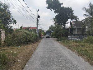 hàng xây kho xưởng, nhà vườn 1950m2 có 1470 thổ cư gần chợ gò đen