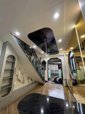 bỏ 1,35 tỷ nhận ngay dòng tiền 2 con số, ngay đ.thủ khoa huận, p.thuận giao,shr, tiện ích đầy đủ