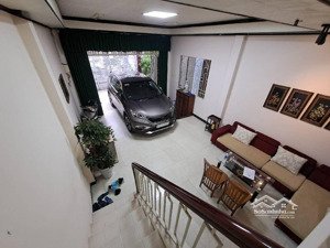 bán gấp nhà mtkd ở phường 10, tân bình, ngang lớn 5m, 2 tâng, giá nhỉnh 9 tỷ.