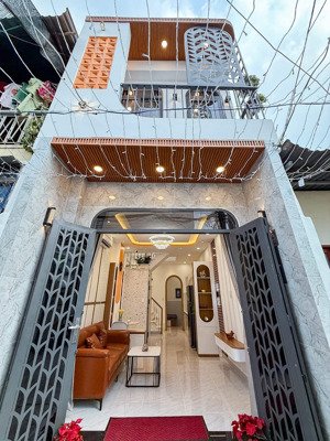 bán nhà mới ở ngay, giáp cạnh phú nhuận, 35m2 (3.5x10m) 2 tầng 3 phòng, hơn 5 tỷ