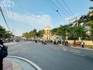  TÌM ĐẤT GẦN GẦN CHỢ – GẦN TRƯỜNG HỌC CÁC CẤP NGAY TT TDM THÌ ALO EM NGAY NHA!