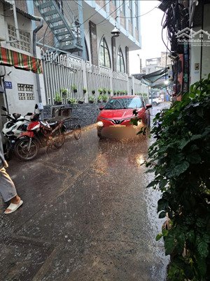 cách mạng tháng tám - quận 10 - 60m2 - 3 tẩng btct - hoàn công - sổ đẹp - nhỉnh 9 tỷ.