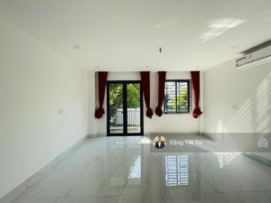 cho thuê nhà phố lakeview city view công viên, nhà đã hoàn thiện giá 30tr/th. lh: 