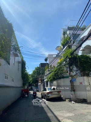 bán nhà hxh 6m hồ biểu chánh phú nhuận, dt: 4x10m, 4 tầng st, nhà mới đẹp, giá chỉ 11,3 tỷ tl