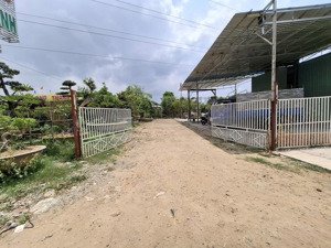 hơn 3000m2, mặt tiền quốc lộ 51 gần toyota long thành