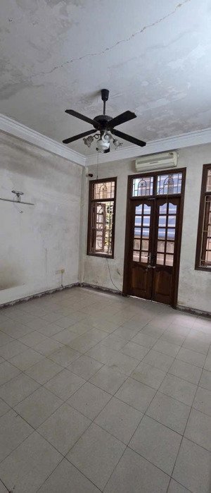 bán nhà 4 tầng, 3 mặt thoáng phố tam khương - đống đa. dt 45m2, giá 10.5 tỷ