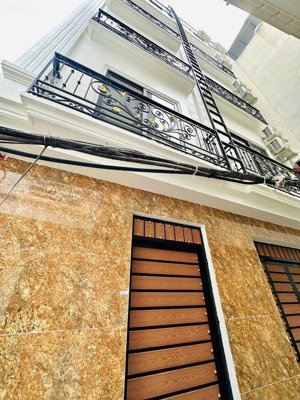 bán ccmn gà đẻ trứng vàng-lãi ròng hàng tháng-13 phòng khép kín-tt hai bà trưng-đối diện time city-