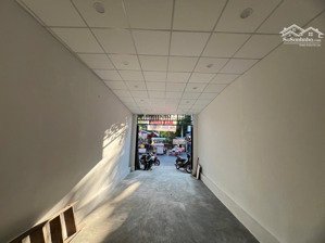 bán nhà sát phố cổ hội an, gần chùa cầu. vị trí đông khách du lịch và người nước ngoài qua lại.