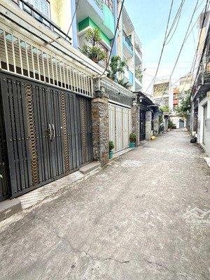 nhà phố 4 tầng sân vườn hxh thông - huỳnh tấn phát, phú thuận- quận 7