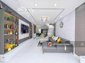 bán nhà phố tôn đức thắng trung tâm đống đa vị trí vàng hiếm có