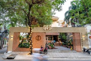 bán tài sản ngộp mt hoàng quốc việt: (7 x 32 m) cn: 230m2 5 tầng hđt: 70 tr/th giá chỉ 22 tỷ