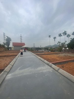 chỉ với hơn 300tr/lô sổ riêng trung tâm p. lê ích mộc, quảng thanh dân cư đông đúc tiện ích đầy đủ