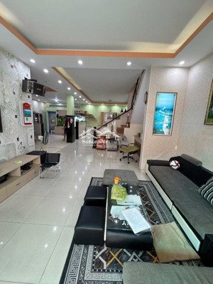 hẻm 5m lê lai, p3, gò vấp. 8,6x13m. 3 tầng. chỉ 11,3 tỷ. gần đại học công nghiệp.