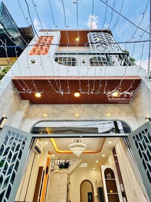 sát khu vip phan xích long - 3.5x10m (34m) - 2 tầng - 3pn (1pn trệt) - full nội thất - 5.x tỷ