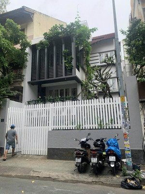 giảm sâu 9 tỷ! bán nhà ngay khu phan xích long, p. 4, phú nhuận(8x25m) xd hầm 8 tầng - còn 36 tỷ