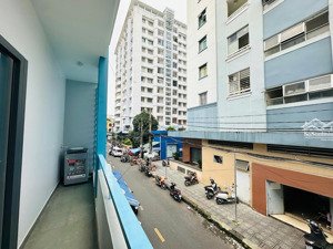 căn hộ 2pn ban công, máy giặt riêng, rộng 70m2, tân phước q10 ngay lý thường kiệt