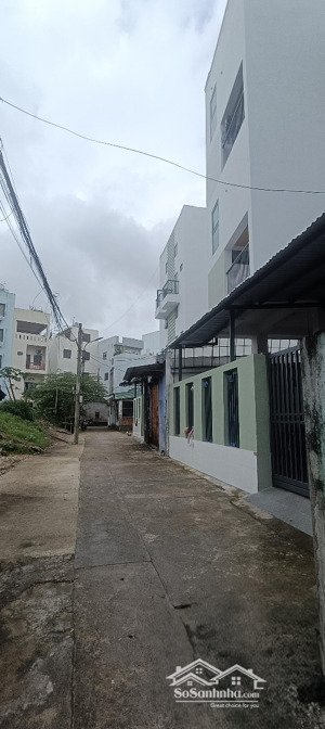 *** chủ nhà cần bán lô đất để chuyển chỗ ở- sẵn nhà c4 - vương thùa vũ - sơn trà :